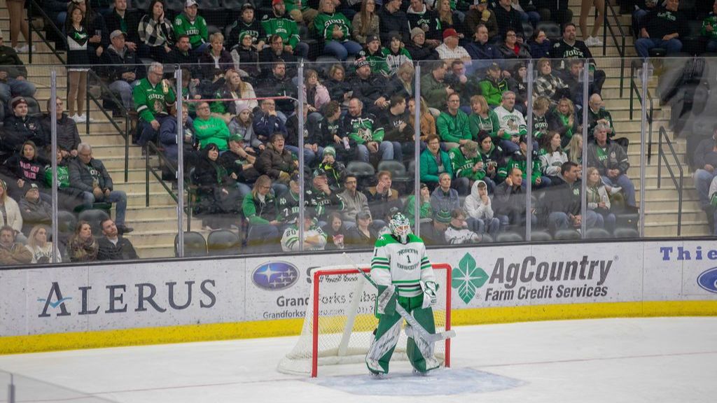 UND Hockey vs Omaha